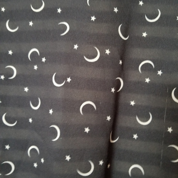 GH top - Picture 1 of 3